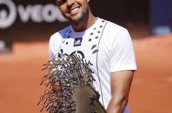 开云体育登录-德国队轻取法国队，黄鸭组合高光表现