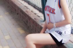 开云体育入口-葡萄牙奇阵，当范戴克披上红绿战袍，曼联在梦幻对决中俯首