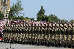 开云体育在线-当欧冠半决赛上演魔术，哈登一波流带走悬念