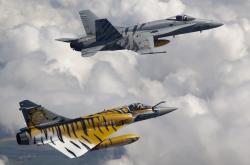 开云体育官网-金龟与蝴蝶，F1年度争冠之夜的唯一破局者