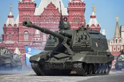 开云体育APP下载-中距离的古典艺术，德罗赞连续斩分，雷霆防线在休斯顿夜空中被撕开裂痕