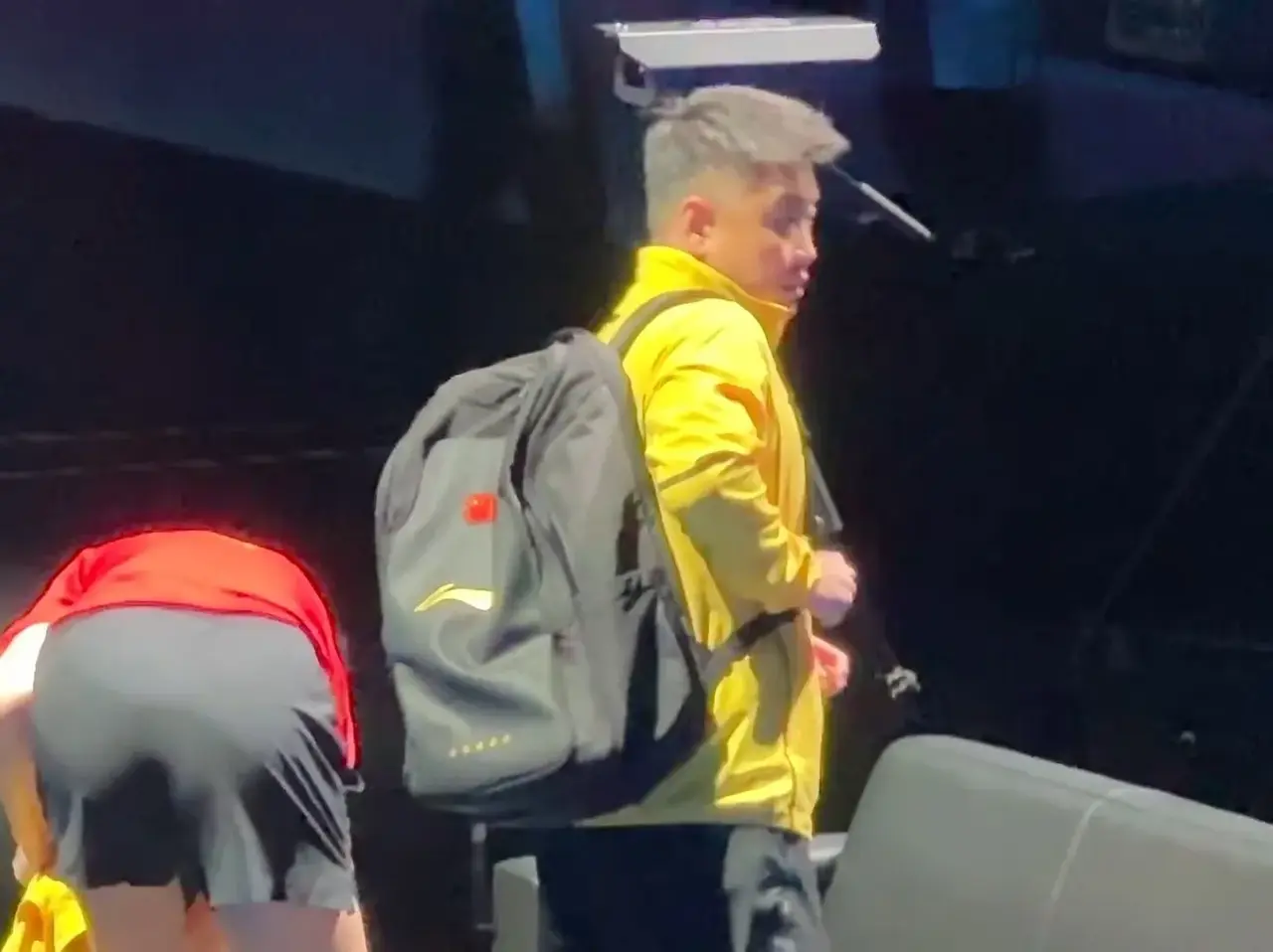 日本乒乓球队鏖战波兰乒乓球队，王皓完成帽子戏法