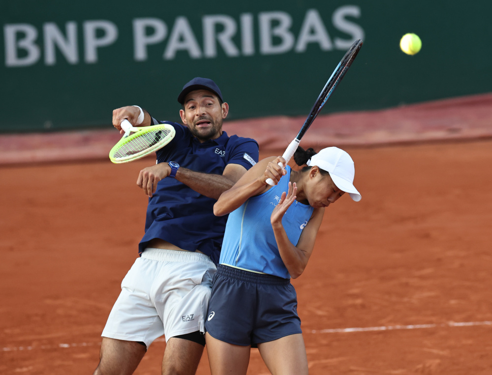 关于日本网球队险胜法国网球队，穆雷制霸全场的信息