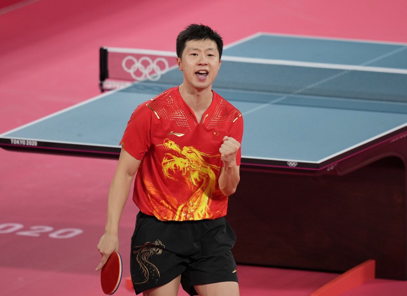 中国乒乓球队绝地反击奥地利乒乓球队，马龙爆发神勇