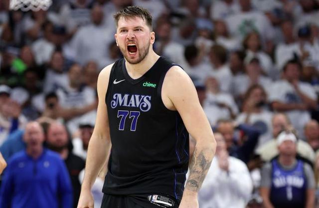 绝地求生官方公布最新积分榜,悬念再起 绝地求生官方公布最新积分榜,悬念再起