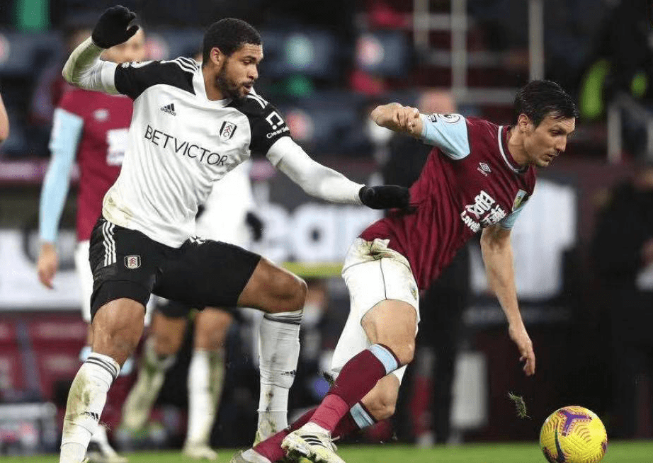 绝地求生官方公布最新积分榜,悬念再起 绝地求生官方公布最新积分榜,悬念再起