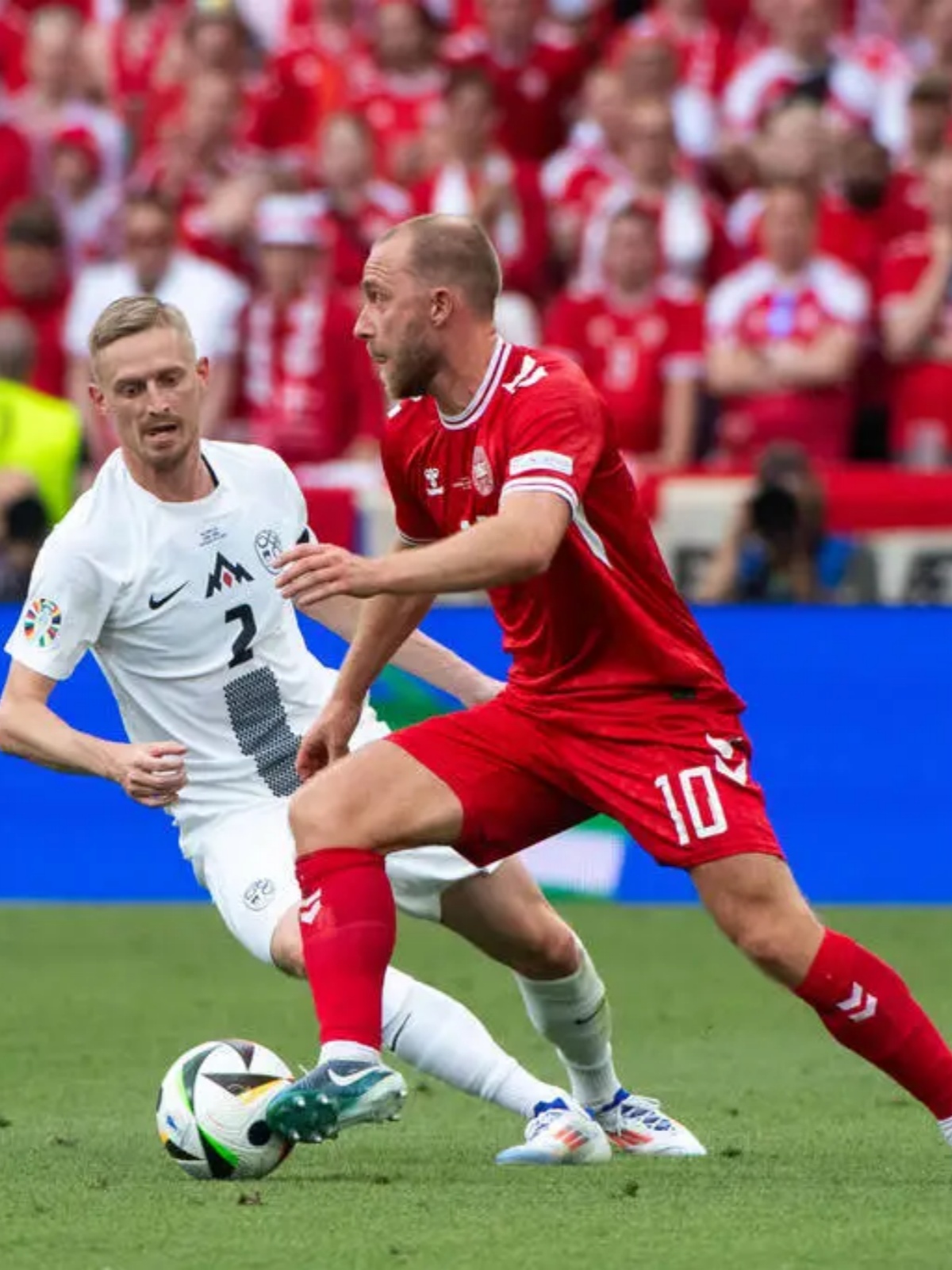 奥地利队鏖战德国队，波尔高光表现