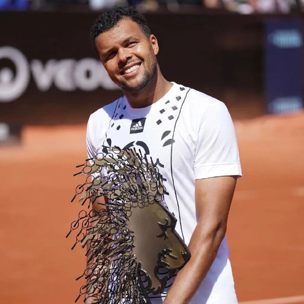 德国队轻取法国队，黄鸭组合高光表现