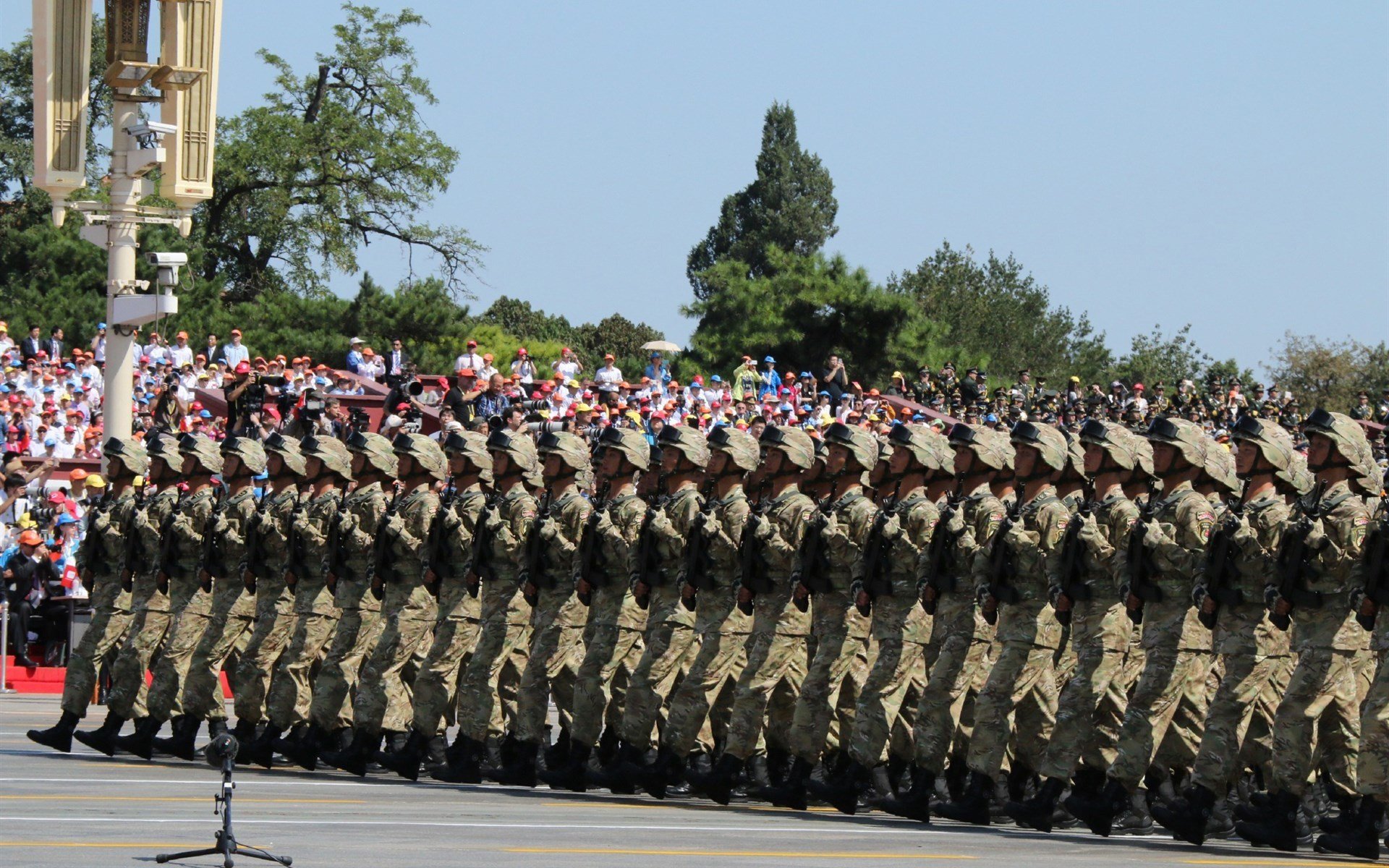 跨越国界的胜利，从冰球王国到篮球圣殿的竞技狂想