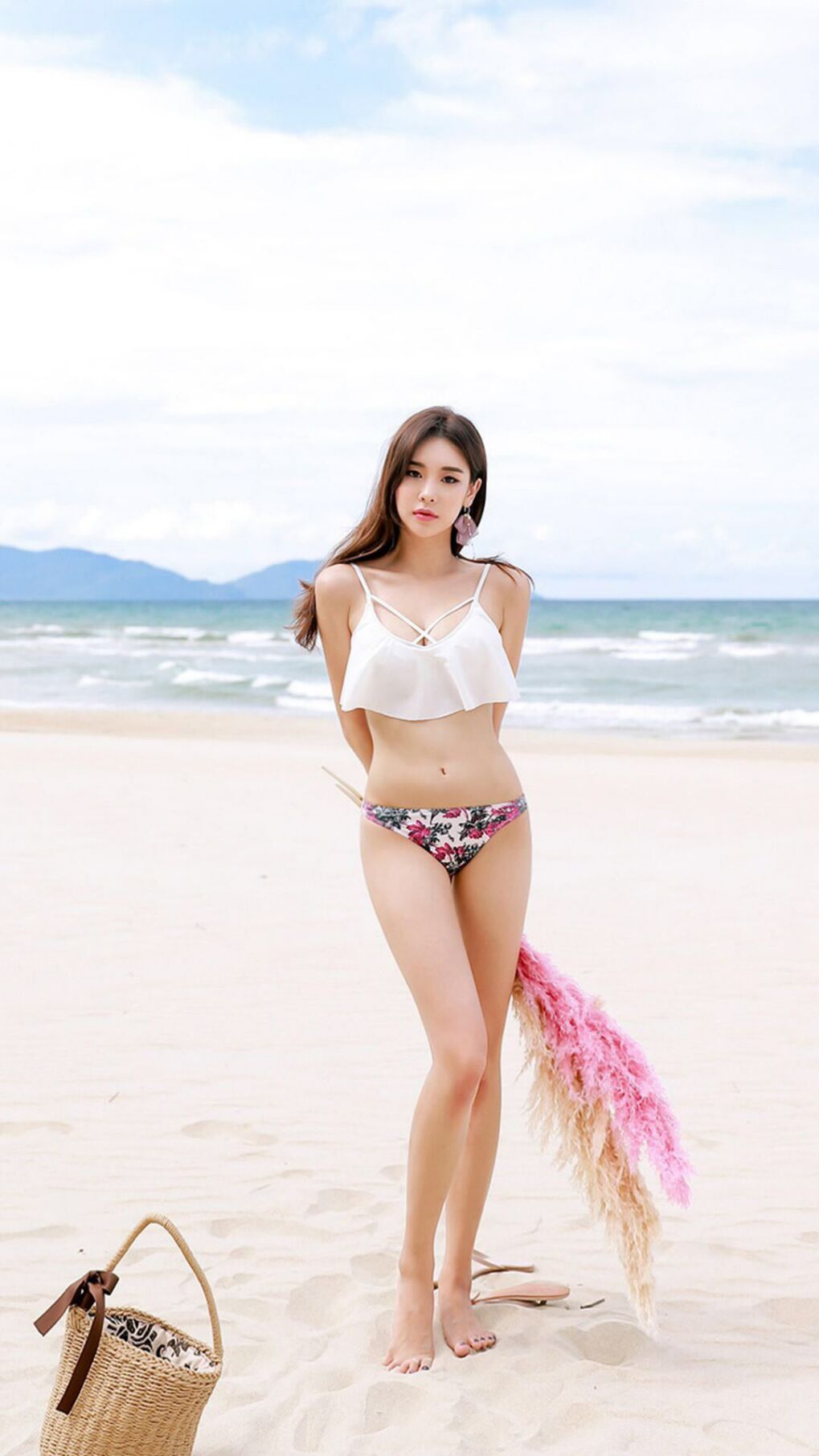 顶峰之战，足球之夜的防守对决，篮球场上的新生代宣言