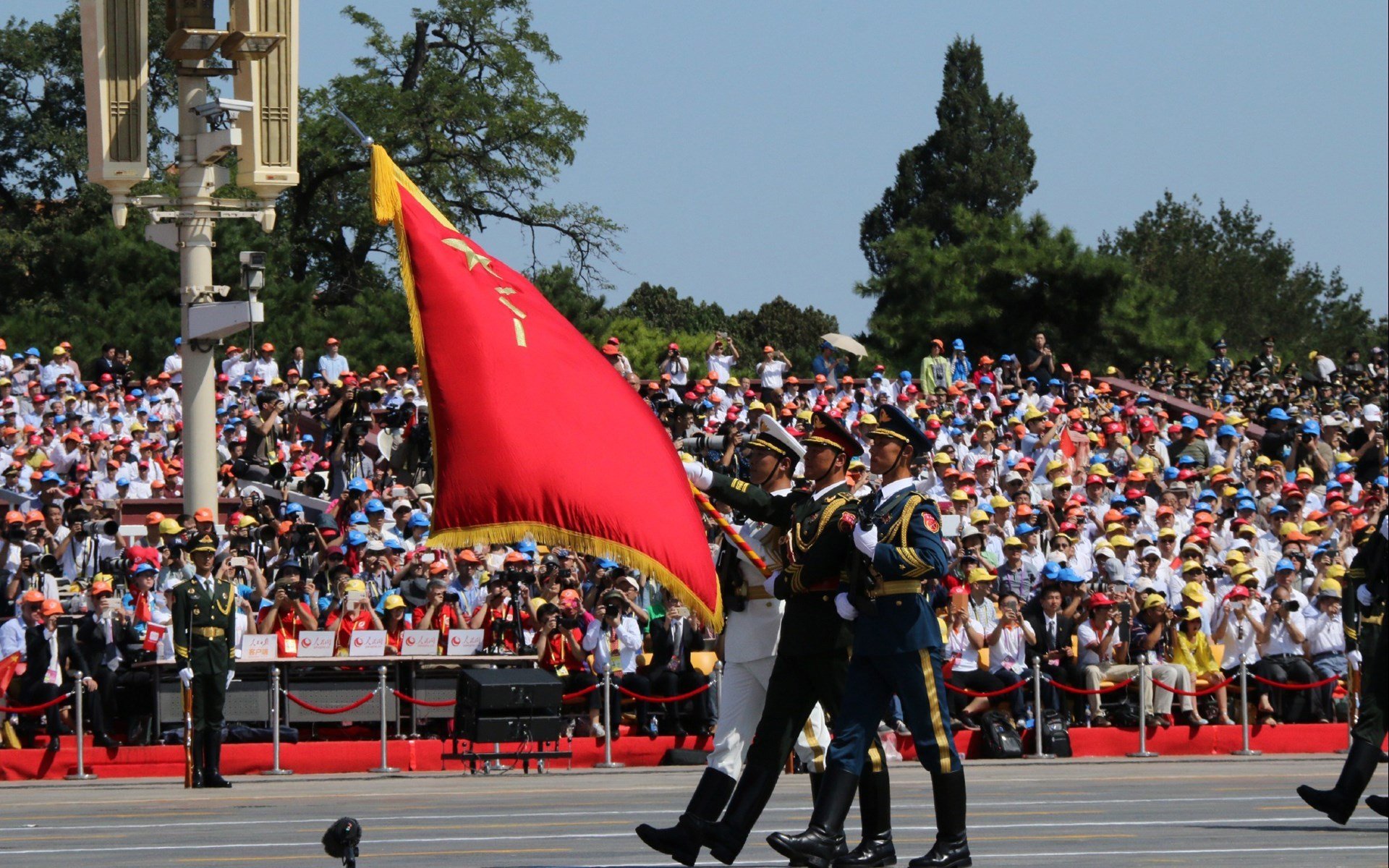 双线对决,无名英雄穆勒的硬仗启示录